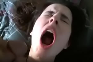▷ Vídeos PORNO de ninfómanas follando - INCESTOS XXX gratis